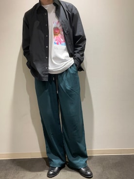 「B'2nd（ビーセカンド）のアイテム（パンツ）」を使った、岡田さん（メンズ・172cm）の秋コーディネート
