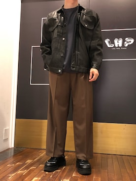 「B'2nd（ビーセカンド）のアイテム（レッグウェア）」を使った、岡田さん（メンズ・172cm）の秋コーディネート