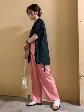 「アイテム（音楽/本・雑誌）」を使った、marinaさん（レディース・158cm）の春コーディネート