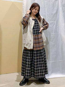 「アイテム（音楽/本・雑誌）」を使った、marinaさん（レディース・158cm）の秋コーディネート