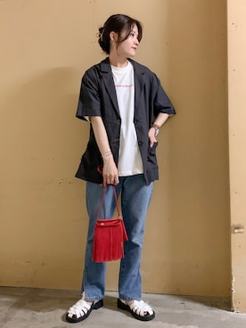 「ストレートパンツ」｜「アイテム（財布/小物）」を使った、marinaさん（レディース・158cm）の春コーディネート