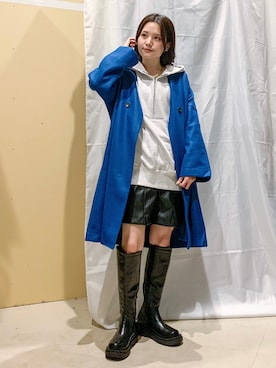 「アイテム（音楽/本・雑誌）」を使った、marinaさん（レディース・158cm）の秋コーディネート