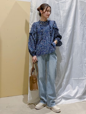「アイテム（音楽/本・雑誌）」を使った、marinaさん（レディース・158cm）の秋コーディネート