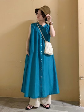 「シャツワンピ」｜「アイテム（財布/小物）」を使った、marinaさん（レディース・158cm）の春コーディネート
