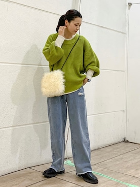 「アイテム（音楽/本・雑誌）」を使った、marinaさん（レディース・158cm）の冬コーディネート