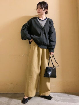 「アイテム（音楽/本・雑誌）」を使った、marinaさん（レディース・158cm）の冬コーディネート