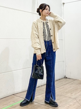 「ケーブルニット」｜「アイテム（音楽/本・雑誌）」を使った、marinaさん（レディース・158cm）の秋コーディネート
