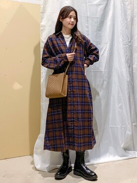 「アイテム（音楽/本・雑誌）」を使った、marinaさん（レディース・158cm）の秋コーディネート