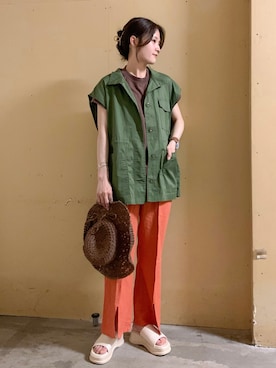 「アイテム（音楽/本・雑誌）」を使った、marinaさん（レディース・158cm）の春コーディネート