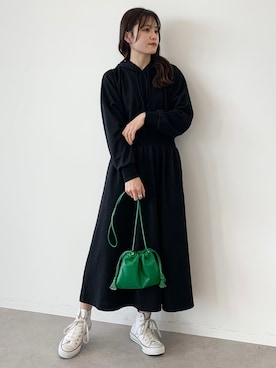 「アイテム（音楽/本・雑誌）」を使った、marinaさん（レディース・158cm）の冬コーディネート