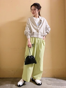 「アイテム（音楽/本・雑誌）」を使った、marinaさん（レディース・158cm）の冬コーディネート