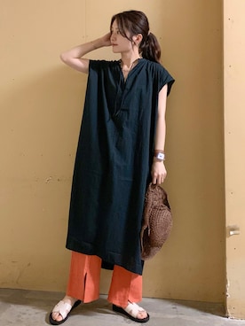 「アイテム（音楽/本・雑誌）」を使った、marinaさん（レディース・158cm）の春コーディネート