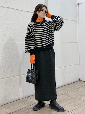 「アイテム（音楽/本・雑誌）」を使った、marinaさん（レディース・158cm）の秋コーディネート