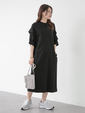 「春カラー」｜「アイテム（音楽/本・雑誌）」を使った、marinaさん（レディース・158cm）の春コーディネート