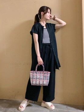 「アイテム（音楽/本・雑誌）」を使った、marinaさん（レディース・158cm）の夏コーディネート