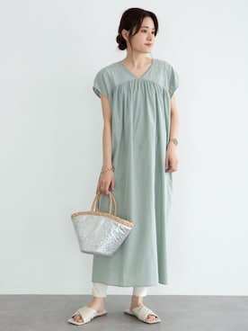 「アイテム（音楽/本・雑誌）」を使った、marinaさん（レディース・158cm）の夏コーディネート