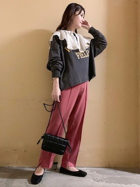 「アイテム（音楽/本・雑誌）」を使った、marinaさん（レディース・158cm）の秋コーディネート