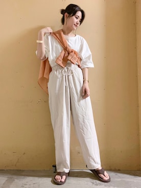 「アイテム（音楽/本・雑誌）」を使った、marinaさん（レディース・158cm）の夏コーディネート