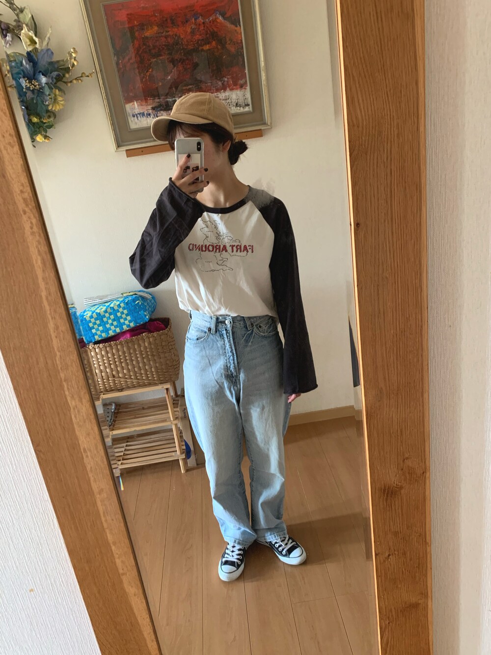 「キャップ、秋のコーデ、オトナカジュアル、秋服準備はじめました、大人ガーリー、シンプル、おしゃれさんと繋がりたい」｜「CONVERSEのCONVERSE コンバース ALL STAR OX オールスター オックス　（スニーカー、ブラック系）」を使った、Mさん（レディース・160cm）の秋コーディネートの1枚目の写真