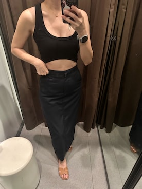 「ZARA（ザラ）のアイテム（スカート）」を使った、Ashlee さん（レディース・165cm）の春コーディネート