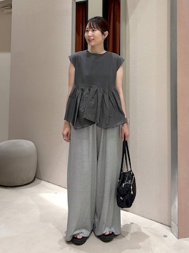 「LOWRYS FARM（ローリーズファーム）のドッキングペプラムノースリーブ　1032148（Tシャツ/カットソー、グレー系）」を使った、maruさん（レディース・160cm）の夏コーディネート