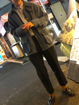 「アイテム（ローファー、グリーン系）」を使った、Nakedさん（メンズ・178cm）の秋コーディネート