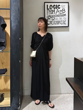 「CAPRICIEUX LE'MAGE（カプリシューレマージュ）のウェーブネックギャザーワンピース（ワンピース、ブラック系）」を使った、ike_lemageさん（レディース・164cm）の夏コーディネート