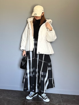 「SUGAR BISKET（シュガービスケット）のアイテム（スカート）」を使った、SHOさん（レディース・165cm）の秋コーディネート