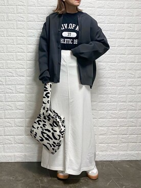 「SHIEN」｜「アイテム（Tシャツ/カットソー）」を使った、SHOさん（レディース・165cm）の冬コーディネート