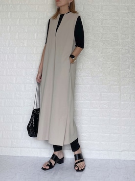 ワンピース ベージュ系 を使った 黒スキニー の人気ファッションコーディネート Wear