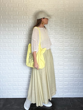 SHOさんの「透かし編み クロップド丈 メッシュニット」を使ったコーディネート
