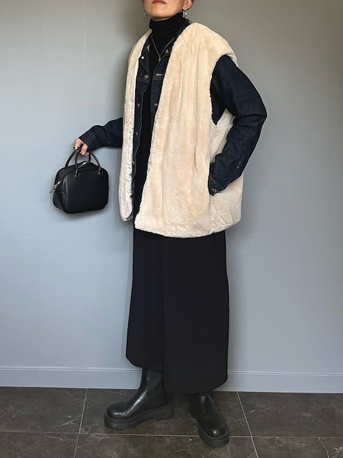 CB CRESTBRIDGE（シービークレストブリッジ）の「ラナブレンドバック