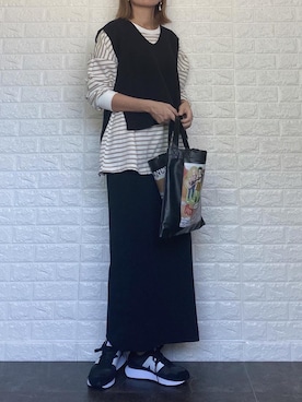 「VACANCY（ヴァカンシー）の【Akari Kuramoto×VACANCY】コラボコラージュイラストマルチトート（トートバッグ）」を使った、SHOさん（レディース・165cm）の秋コーディネート