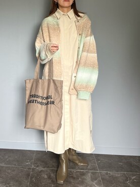 「グラデーションニット」｜「アイテム（シャツワンピース）」を使った、SHOさん（レディース・165cm）の秋コーディネート