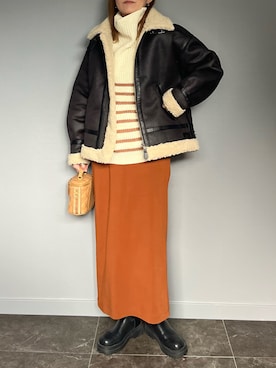 「ユニクロ」｜「アイテム（ムートンコート）」を使った、SHOさん（レディース・165cm）の秋コーディネート
