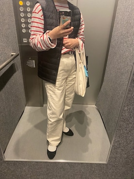 「UNIQLO（ユニクロ）のハイライズワイドストレートジーンズ（デニムパンツ）」を使った、ゆりさん（レディース・153cm）の秋コーディネート