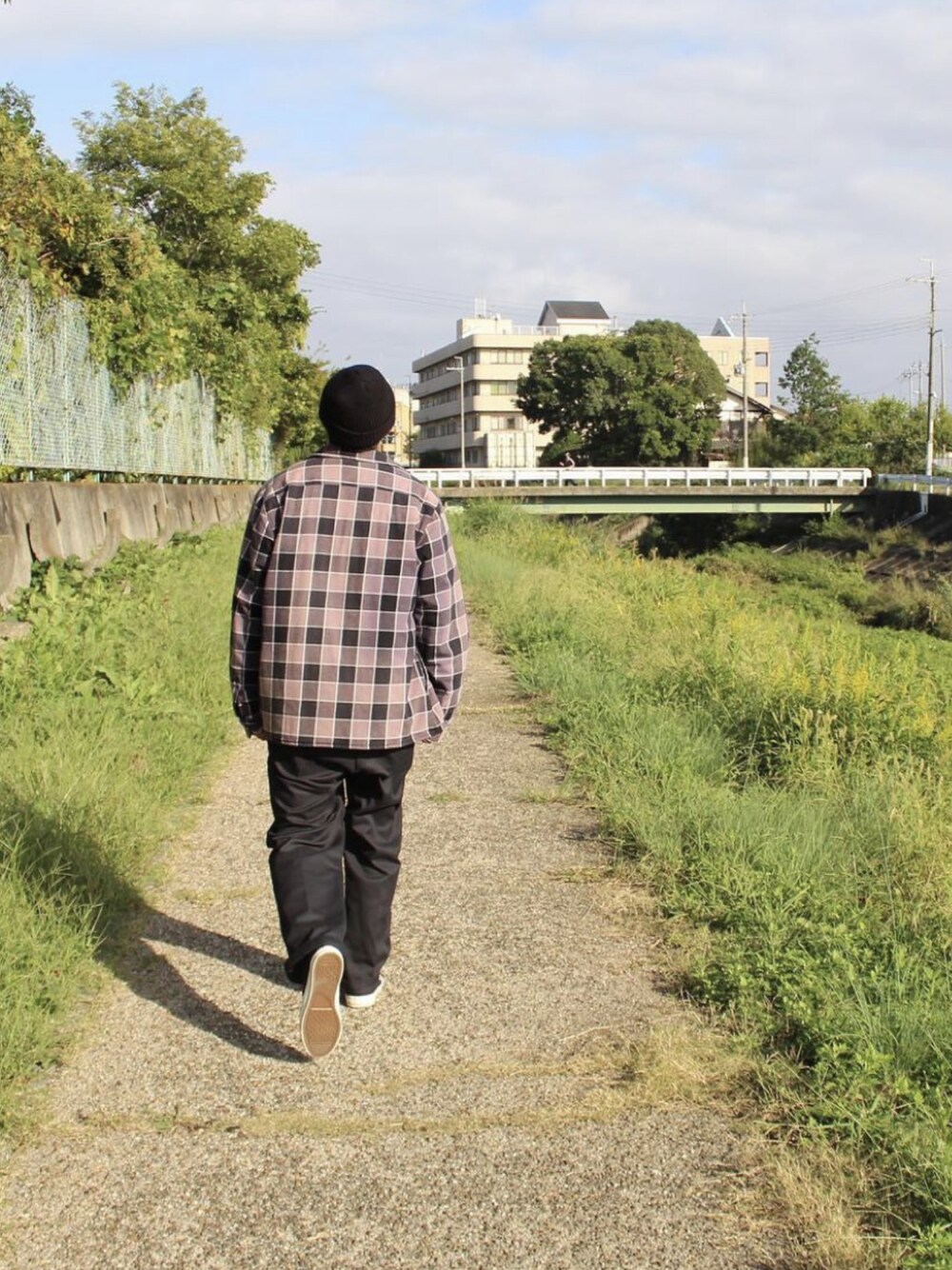 「ストリート、秋のコーデ」｜「Dickiesのアイテム（パンツ、ブラック系）」を使った、TSUYOSHIさん（メンズ・178cm）の秋コーディネートの1枚目の写真