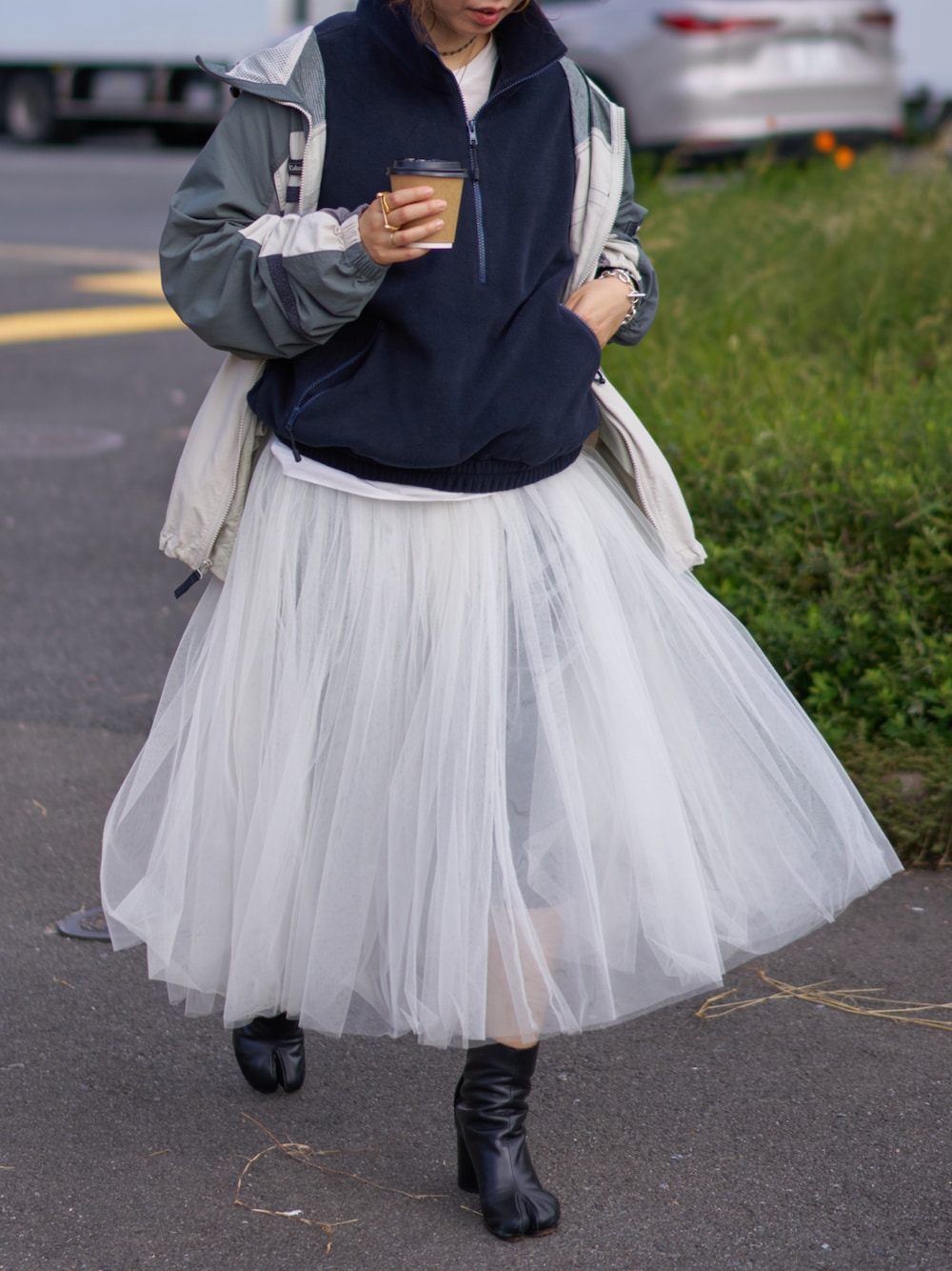 【美品】コムデギャルソン　パニエ　ホワイトチュール　スカート COMME des GARCONS（チュール ・ ロングスカート）のフリマ