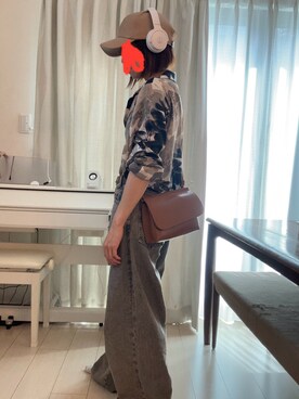 「YAHKI（ヤーキ）のアイテム（ショルダーバッグ）」を使った、おこめさん（レディース・155cm）の秋コーディネート