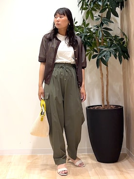 「grove（グローブ）の【貴島明日香さん着用・洗える】透けない、大人のメッシュカーディガン（カーディガン/ボレロ、ブラウン系）」を使った、miraiさん（レディース）の夏コーディネート