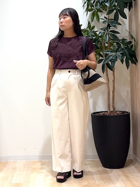 「grove（グローブ）の【持続冷感/SET UP可】ひんやりポンチシリーズ／フロントレースドルマンカットソー（Tシャツ/カットソー、ブラウン系）」を使った、miraiさん（レディース）の夏コーディネート