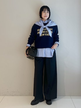 「Dessin（デッサン）の【洗濯機OK/秋レイヤード】スウェットライク ロゴニット（ニット/セーター、ブルー系）」を使った、Hirokaさんの秋コーディネート