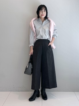 「Dessin（デッサン）の【洗える/オンオフ着られる】袖裏ワンポイント刺繍 オーバーシャツ（シャツ/ブラウス、グレー系）」を使った、Hirokaさんの秋コーディネート