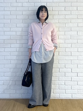 「Dessin（デッサン）の【洗える/オンオフ着られる】袖裏ワンポイント刺繍 オーバーシャツ（シャツ/ブラウス、グレー系）」を使った、Hirokaさんの秋コーディネート
