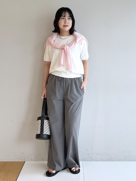 「Dessin（デッサン）の【9色展開/接触冷感/UVカット】ドライタッチサマーニットT（ニット/セーター、ホワイト系）」を使った、Hirokaさんの夏コーディネート