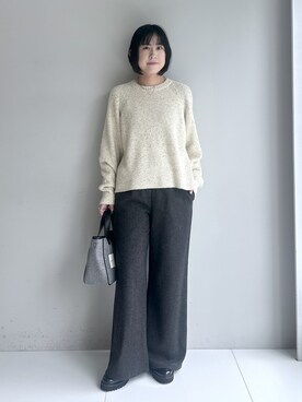 「Dessin（デッサン）のボリュームソールコインローファー（パンプス、ブラック系）」を使った、Hirokaさんの秋コーディネート