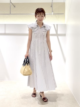 「NATURAL BEAUTY BASIC（ナチュラルビューティーベーシック）の【山本里菜さんコラボ】リボンラッフルシャツワンピース（ワンピース、ホワイト系）」を使った、AYAさん（レディース・160cm）の夏コーディネート