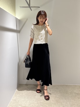 「NATURAL BEAUTY BASIC（ナチュラルビューティーベーシック）の前後２ＷＡＹカーディガン（Tシャツ/カットソー、ホワイト系）」を使った、AYAさん（レディース・160cm）の夏コーディネート