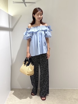 「NATURAL BEAUTY BASIC（ナチュラルビューティーベーシック）の【Oggi.jp掲載】◇ショルダーリボンブラウス（シャツ/ブラウス、ブルー系）」を使った、AYAさん（レディース・160cm）の夏コーディネート