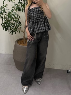 「continuer de NICE CLAUP(コンティニューデナイスクラップ)の【@_puni.moe企画】ハトメ&チェーン付バギーデニムパンツ(デニムパンツ、ブラック系)」を使った、m o e / 149cmさん(レディース・149cm)の夏コーディネート